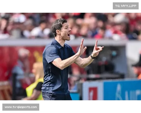 勒沃库森主帅阿隆索谈战术哲学：控球压制与精准传切的结合之道